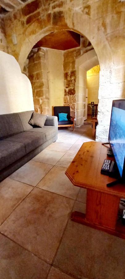 Ta Lucia Farmhouse With Private Pool And Bbq Santa Lucija (Gozo) Exterior photo